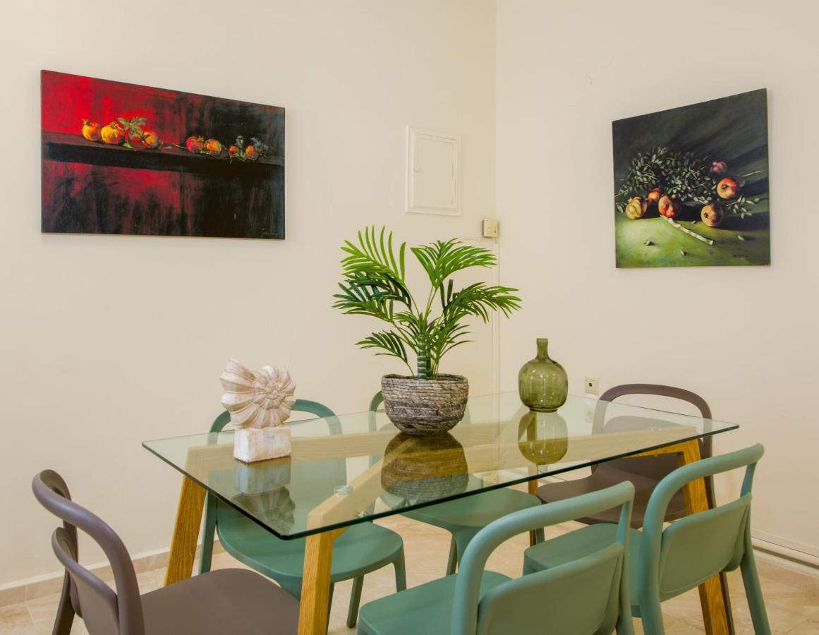 Center Manolia Dream 3 Bedroom Apartment 100M Away From The Beach Khania Eksteriør bilde