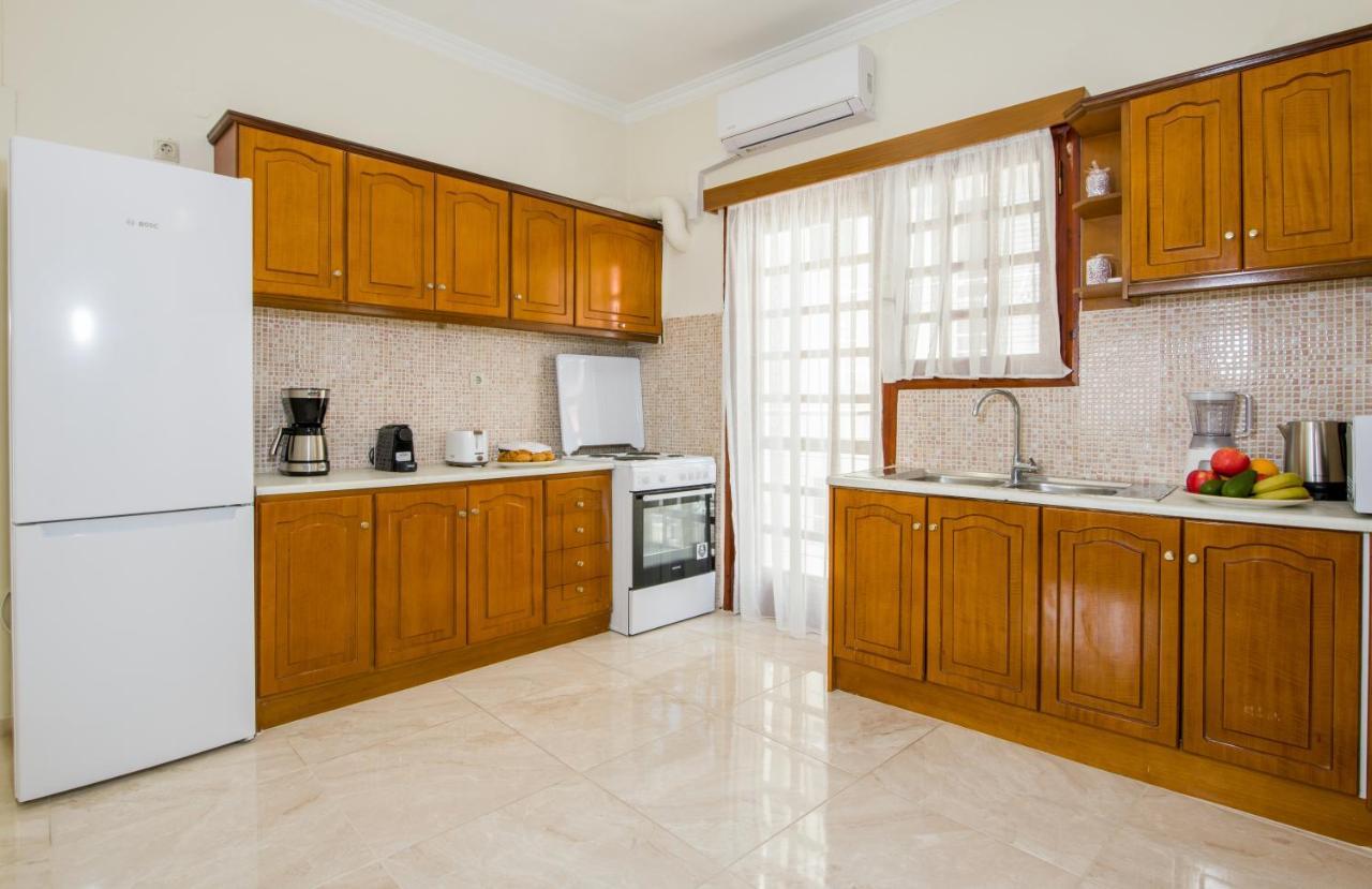 Center Manolia Dream 3 Bedroom Apartment 100M Away From The Beach Khania Eksteriør bilde