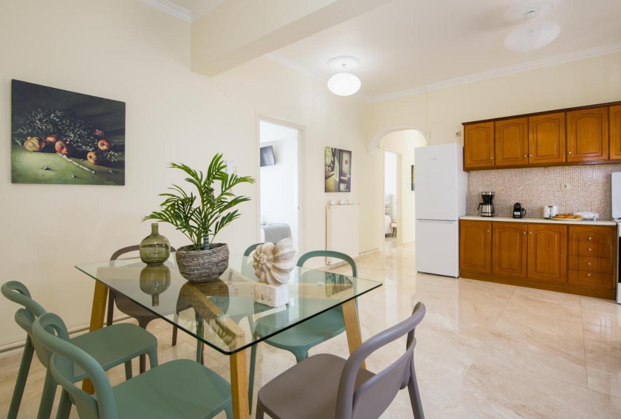 Center Manolia Dream 3 Bedroom Apartment 100M Away From The Beach Khania Eksteriør bilde