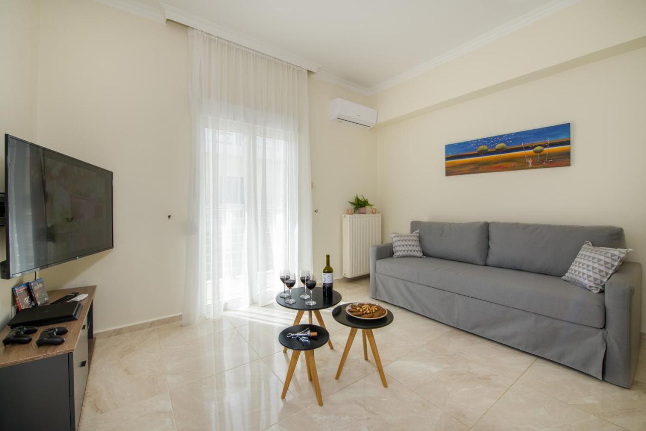 Center Manolia Dream 3 Bedroom Apartment 100M Away From The Beach Khania Eksteriør bilde